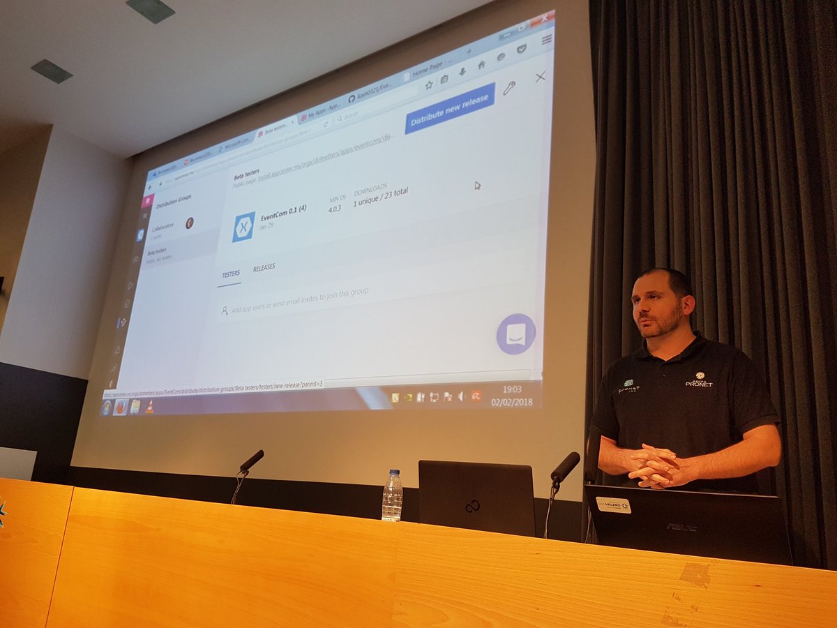 dotnetters's tweet photo. Aqui @sergio_castillo enseñándonos las bondades de App Center #reconnect2017 https://t.co/X1XV4xKdgW