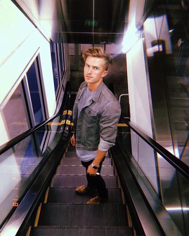 RedLetterBoy's tweet photo. Going ⬆️ https://t.co/Z7x97pN6Tv