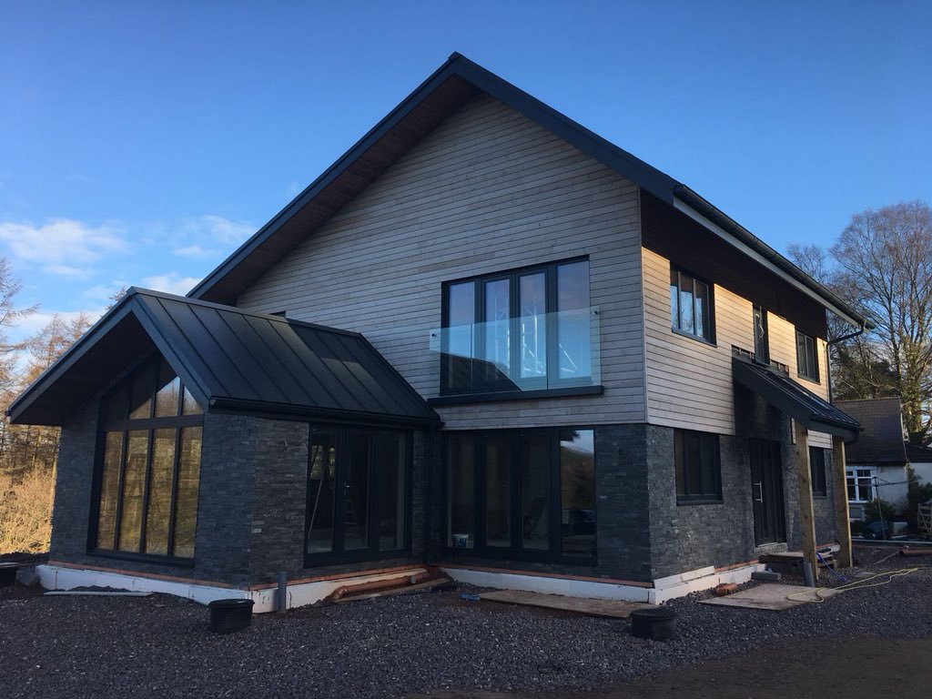ecohausuk's tweet photo. #newbuild project using our @InternormUK #windows & #doors nearing completion #TimberComposite #tripleglazed https://t.co/kcA0jFotVW