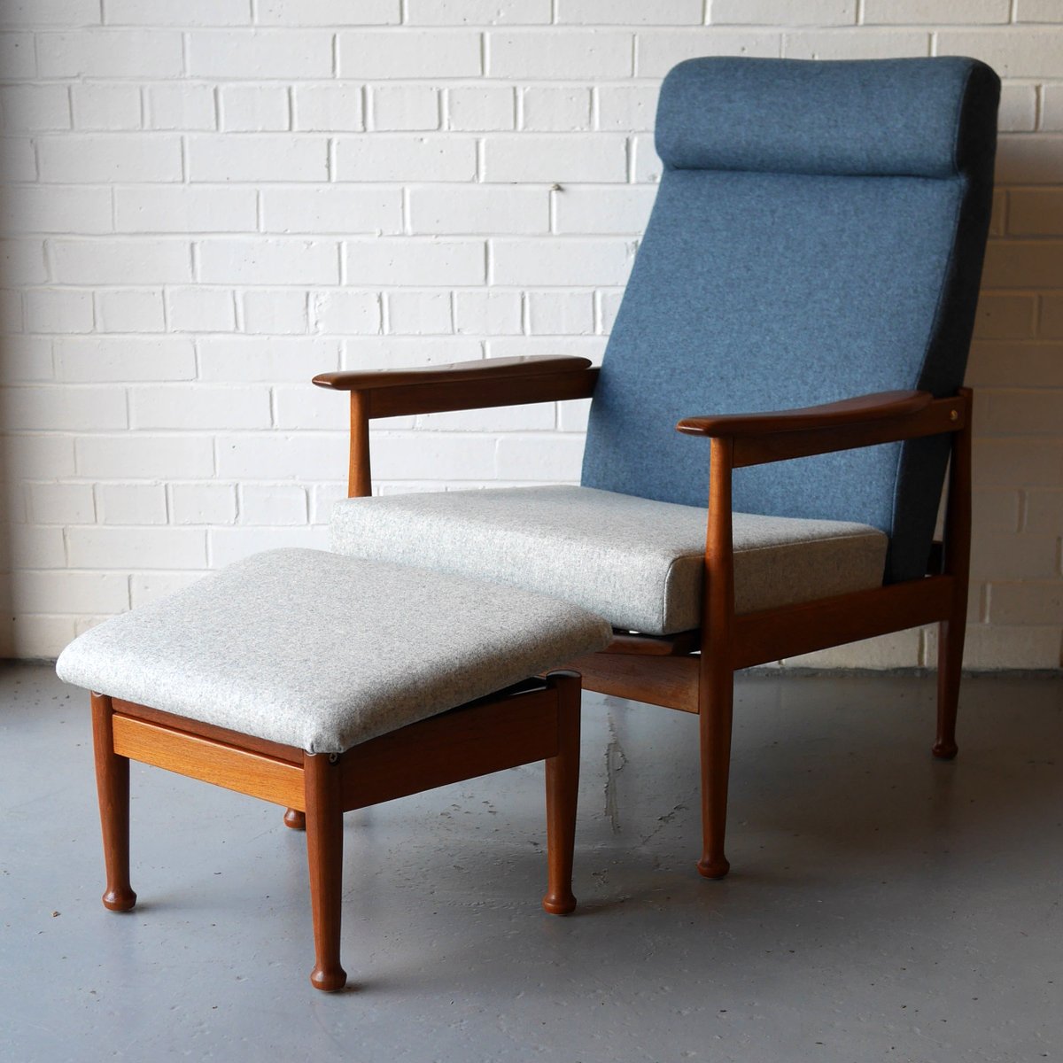 British_Modern's tweet photo. Just a couple of the show exclusive #British #midcentury #chairs you can see @modernshows @HepworthGallery 3-4th Feb. A #Gplan TV chair c.1956 &amp; #GuyRogers reclining armchair and footstool all restored and ready for your home - see them on Sunday.  Advance tickets only £3. https://t.co/KBHovH0UsJ