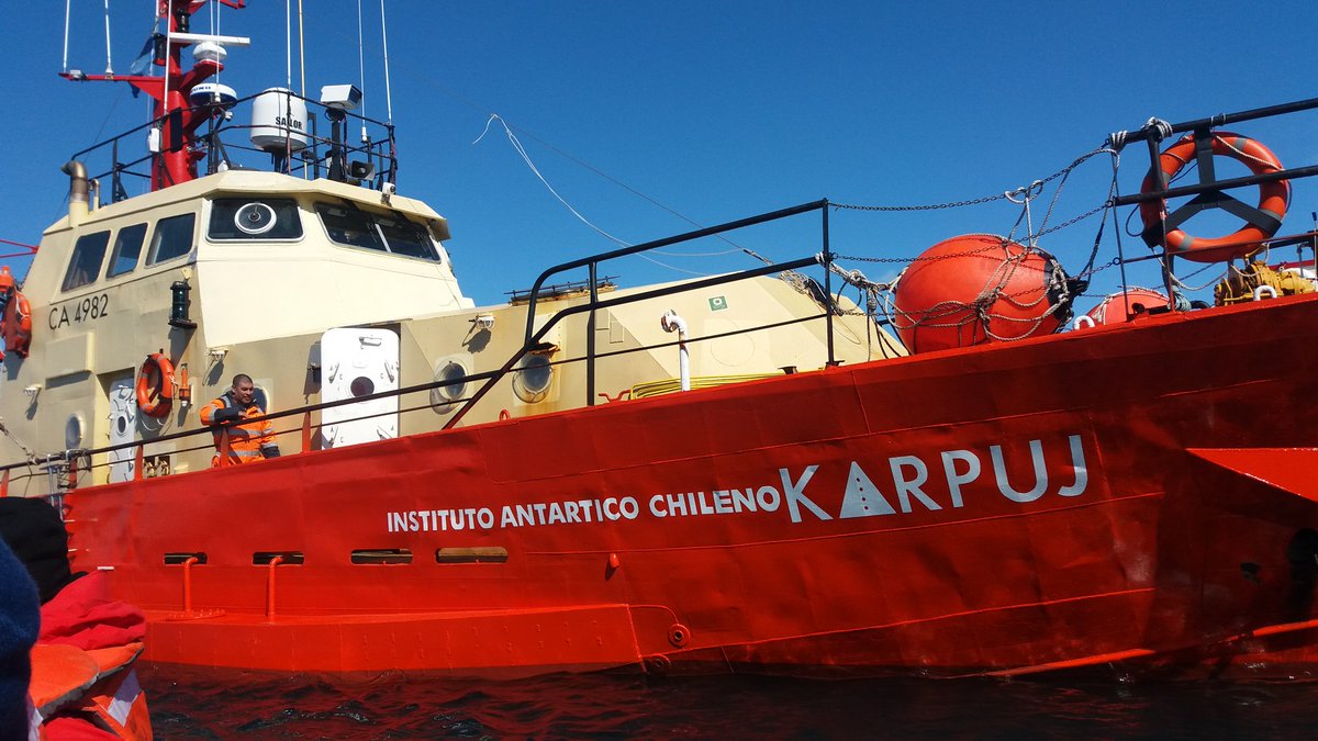 MarcaChile's tweet photo. ¿Sabías que cerca de cien científicos chilenos se encuentra en Antártica realizando trabajo en terreno? #ECA54 https://t.co/F6myU7IDVy