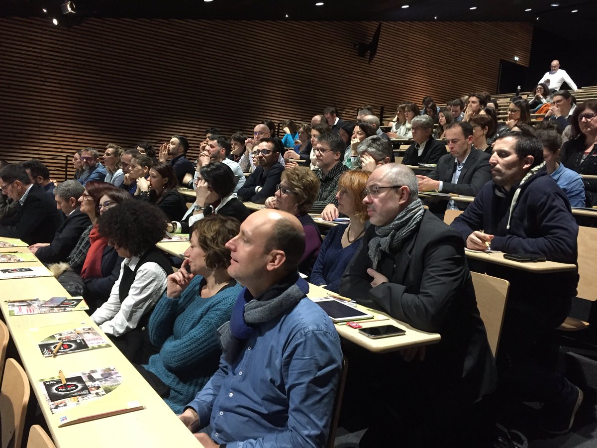 Ambiance studieuse au lycée Jeanne D’Arc #tedxrennes2018
<a href="/AssoBidl/">Bretagne ID Large</a>