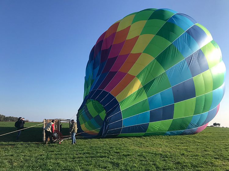 mongolfiereSIT's tweet photo. Lots of memories with the kind pics of @PassionforH . Thanks a lot. Hoping to see you soon for the next #balloon #ride 😊
#LandingonSouthItaly @WeAreInPuglia @VisitGinosa #puglia365 #tourism #travelling #flying #discovering #tasting #south of #Italy https://t.co/H8zK14cjYH
