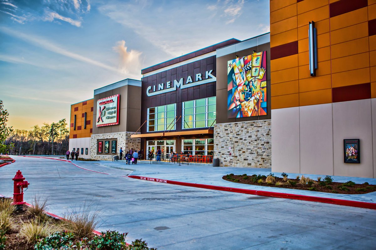SignorelliCo's tweet photo. Yesterday @Cinemark celebrated opening their newest theatre in within the Entertainment District at @ValleyRanchTC. The Entertainment District will add 400,000+sq.ft. to the project in office, hotel, retail & entertainment. #ShopVRTC #CinemarkValleyRanch https://t.co/XvFNlGjrGW https://t.co/a45DCLqZq2