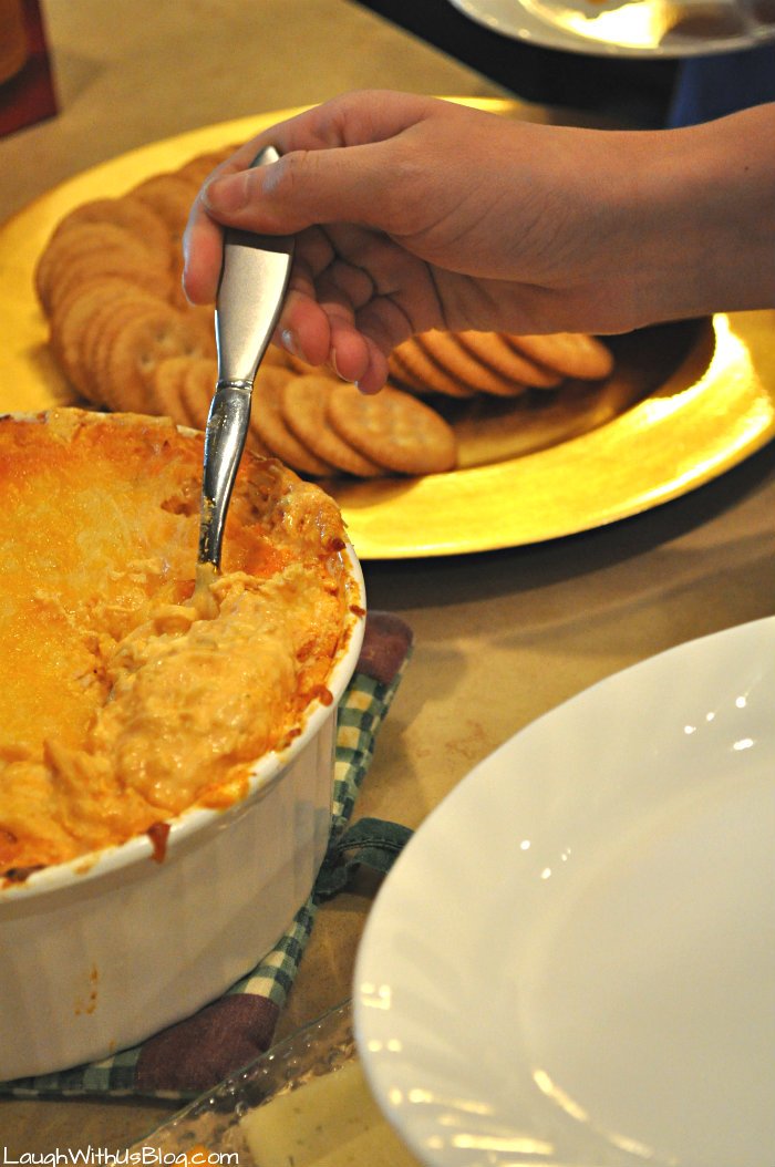 LaughWithUsBlog's tweet photo. Buffalo Chicken Cheese Dip with @Ritzcrackers and @CocaCola for the win! Are you ready for the big game? @Walmart has what you need! #AD https://t.co/uhWSqtN3DC #TogetherForGameTime @shespeaksup https://t.co/UdFLvXdAOw