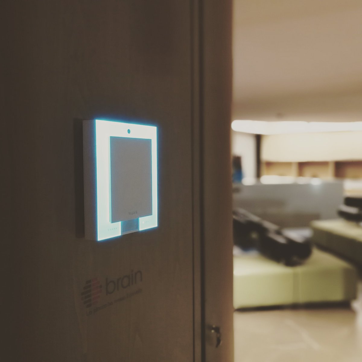 Beghelli tweet media