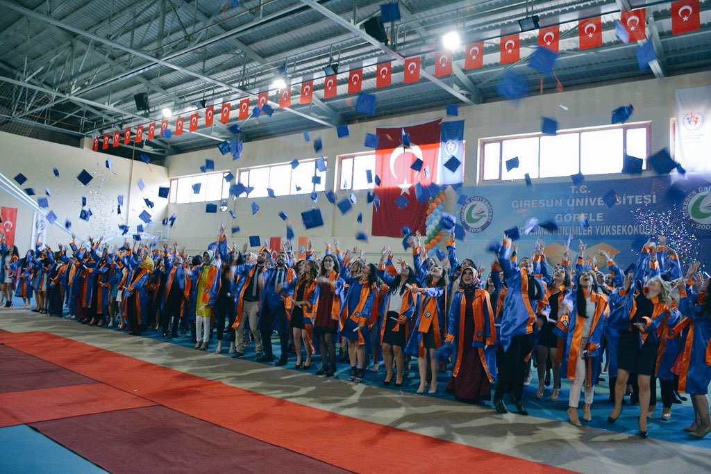 2015Feda's tweet photo. Mutlu olduğum zamanlar... https://t.co/ljigLVxIHM