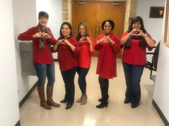 ahanewmexico's tweet photo. THANK YOU Del Mar College Student Engagement and Retention Office for supporting the Go Red For Women movement on National Wear Red Day!
#CorpusGoRed #WearRedDay #WearRedandGive https://t.co/TOJRrMaIP9