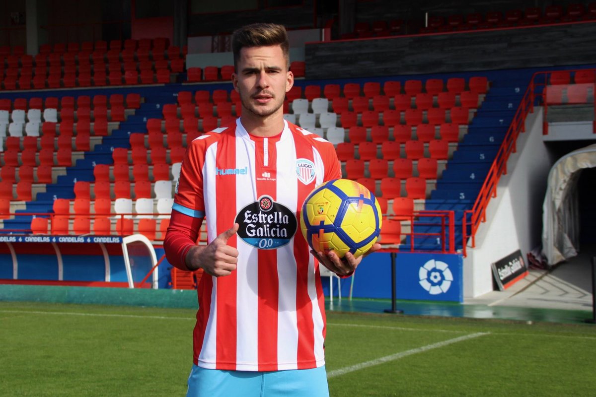 JoseCarlosRS55's tweet photo. Gracias a todos , en especial a mi empresa de representación @YouFirstSports por darme esta oportunidad , y gracias a Victor y @CDeportivoLugo por confiar en mí hasta 2020 , espero disfrutar mucho en este club 💪🏻⚽️ #Lugo💪🏻⚽️ https://t.co/g8P7TpDhKJ