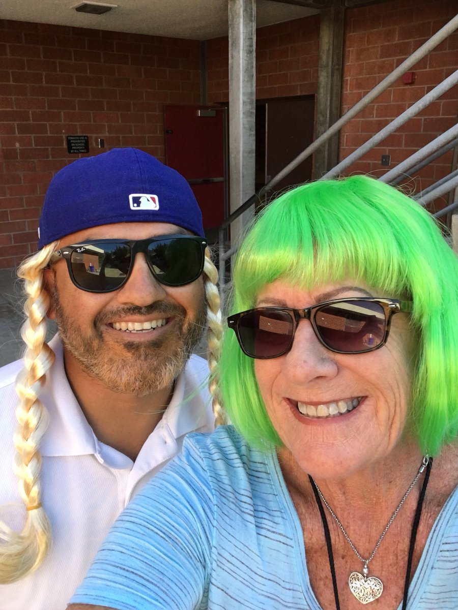 CarolPinel1's tweet photo. Crazy hair day yesterday at Miraleste , spirit week continues !!❤️💛 https://t.co/Swg71TpmXA