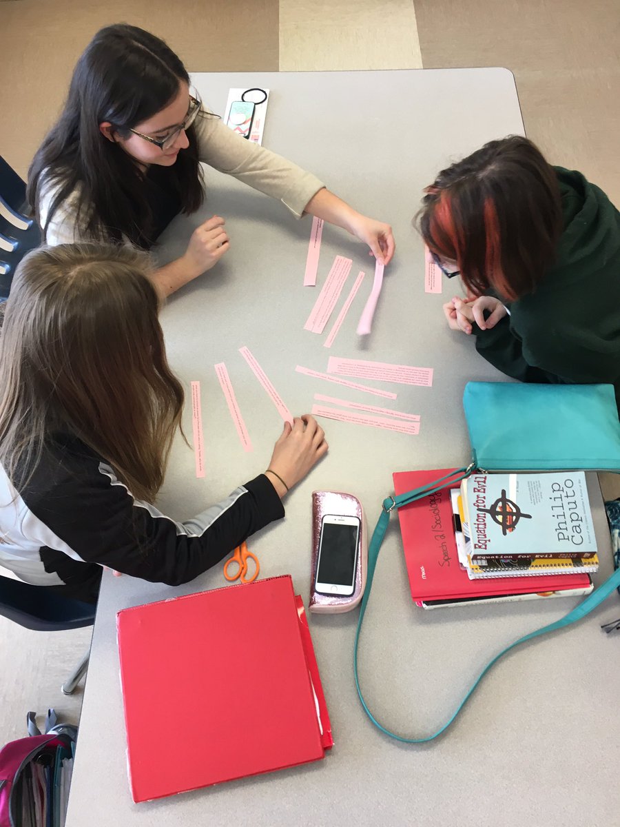 Jlkuskey's tweet photo. Students analyze MLK's periodic sentence in paragraph 14 of "Letter from Birmingham Jail." Order is important. https://t.co/hkProX1rOb