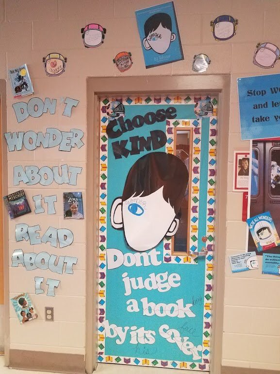 gtidwell1's tweet photo. Jackson did an awesome job on her literacy door!! You rock! @WestlawnTCS @Daffin_EdTech #WeWin https://t.co/5umUxYIFIq