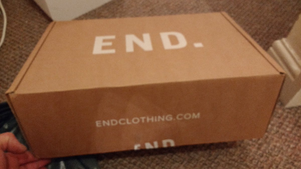 algoa80's tweet photo. @sizehelpteam proper shop take a leaf 🖕#endclothing #Adidasoriginals #berlins https://t.co/xN75gfgM0H