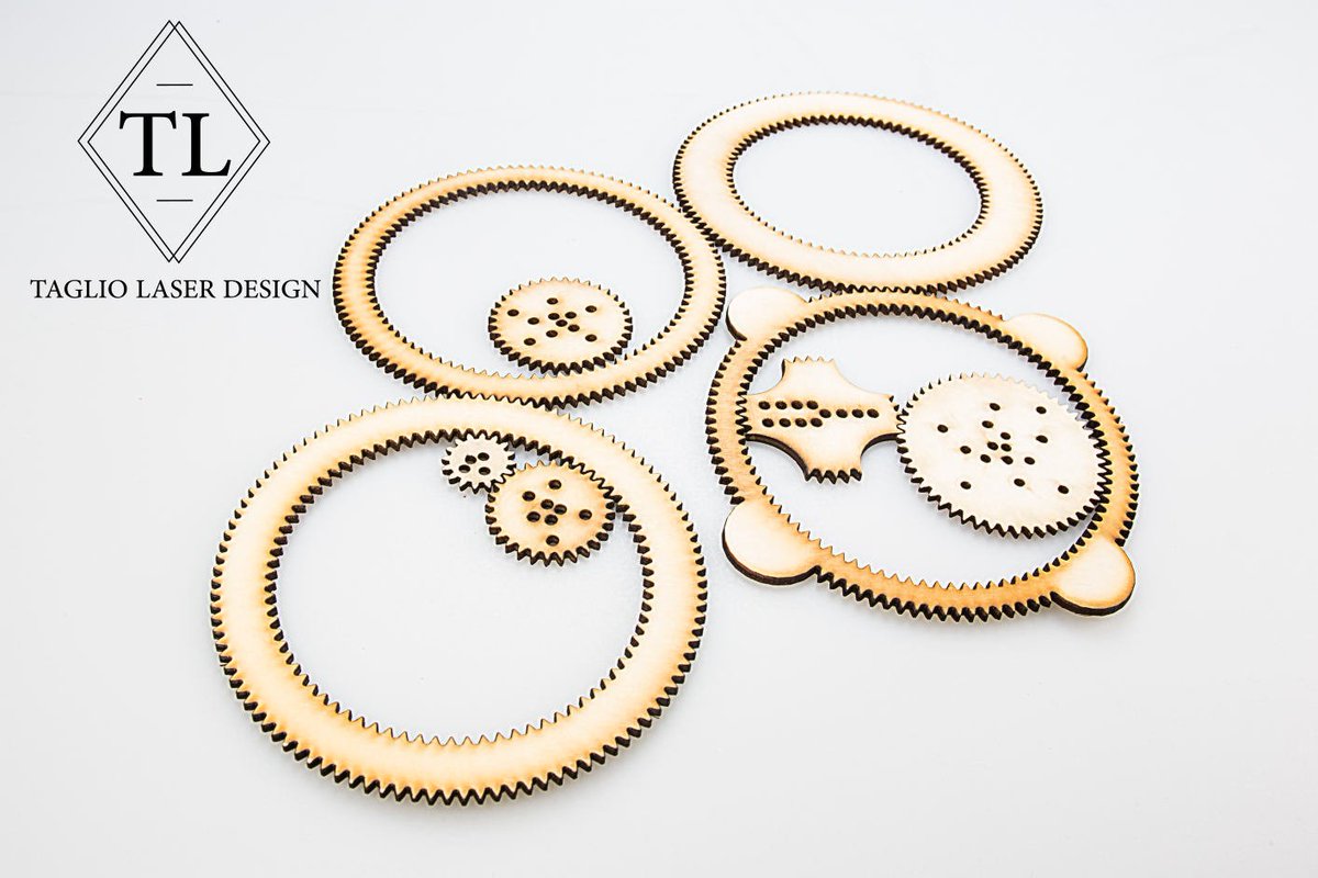 Sono felice di condividere l'ultimo arrivato nel mio negozio #etsy: spirografo in legno #giocattoli #beige #spirografo #spirograph #legno #wood #drawing #disegno #bambini etsy.me/2nCQ2q4