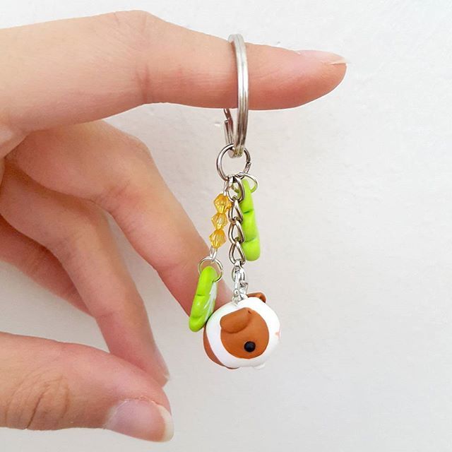 robertawtam's tweet photo. Another one of the guinea pig charms I made! 😊 Super happy that the paint didn't run when glazing it, which has happened to me before in the past when using bad paints.  I use Vallejo paint to get a really nice and smooth finish on these piggies.  And I've never had issues w… https://t.co/YrUH1ArqpT