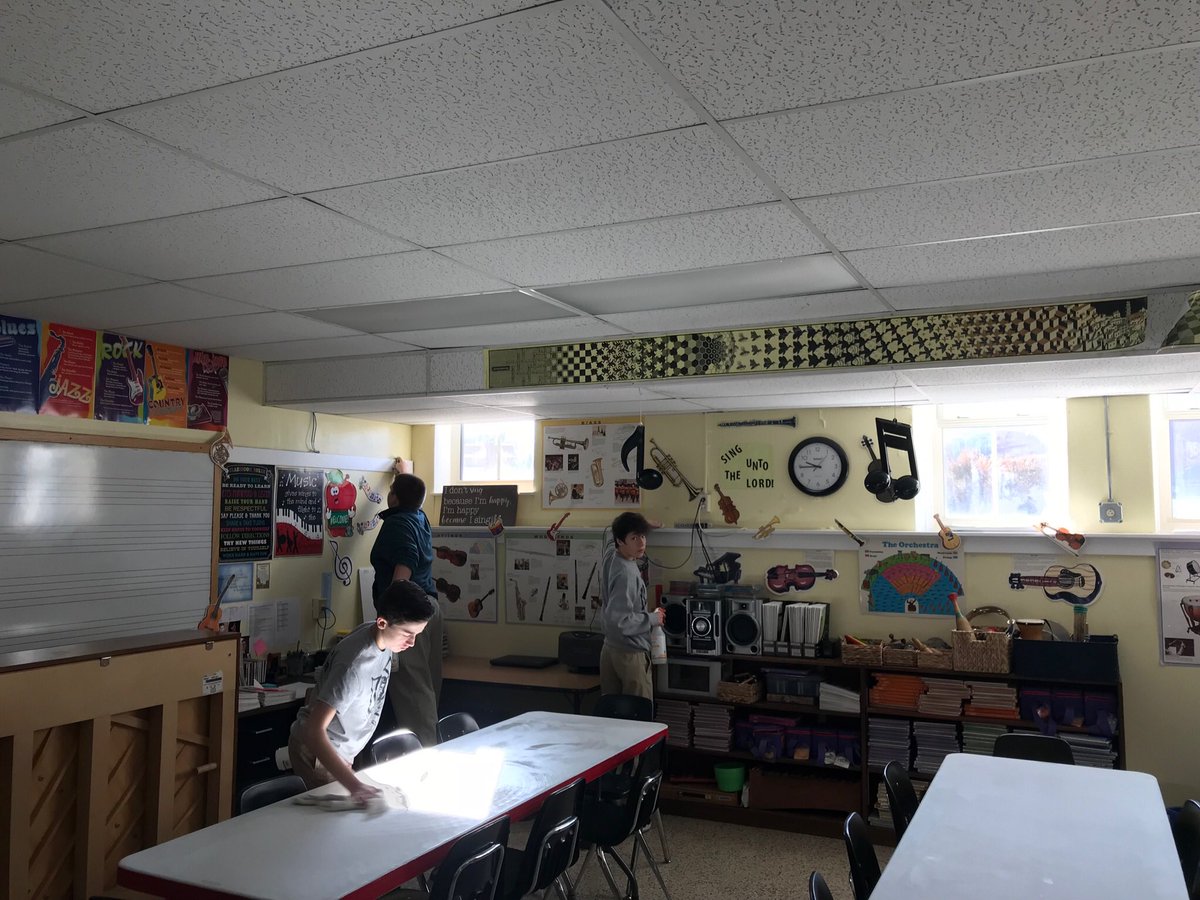 HouseStJude's tweet photo. Service day in action! @McGivneyGriffin @FaithofaGriffin https://t.co/3nIBJaVaOz