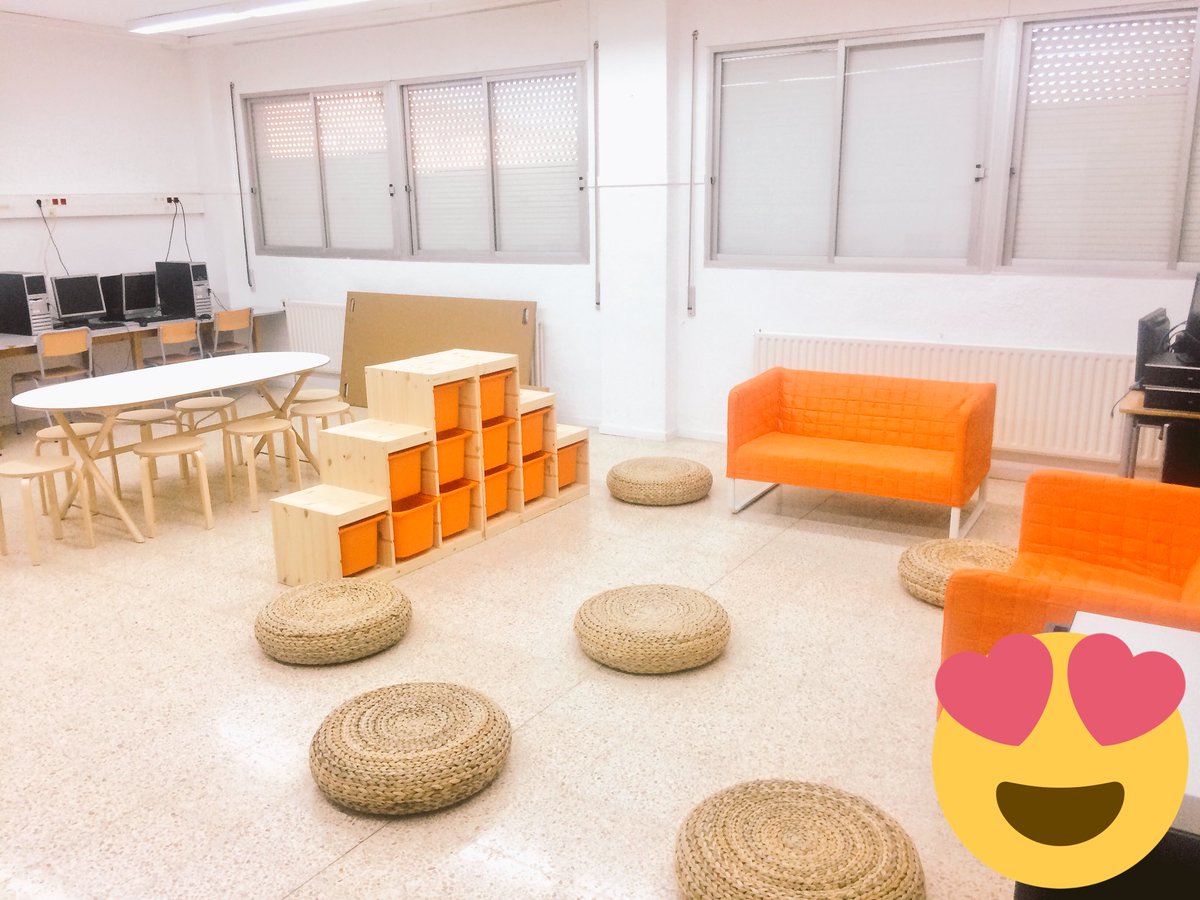 IEDMangrane's tweet photo. 👏👏📍 Us presentem la nova aula polivalent del centre. Així dona gust 😉 @cespunyy @DolorsQueralt @PedroCozar @alesav81 @LorenaMonllao @gardnass @laraddiction @Marywavee @ferrantorba @6meercee6 @pili_mascarell @mserr386 @BaigesMiro @Lluis7casetes @Cintabeguer @ampaIEDM @carmeve https://t.co/WOEmmf0L2A