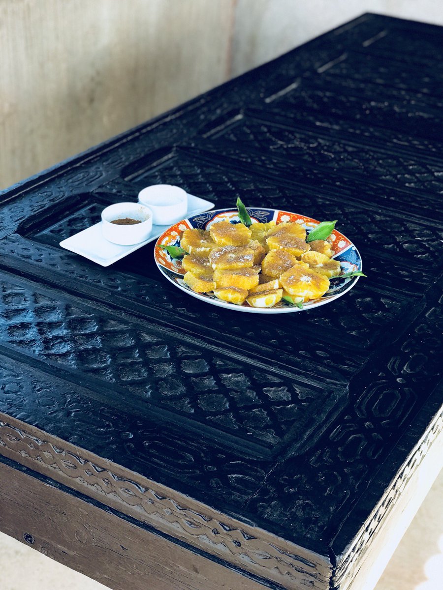 vuance's tweet photo. Le arance alla cannella, un modo semplice e veloce di proporre questo frutto come dessert a fine pasto, come usano in #Marocco #Marrakech #tiraccontoilmarocco #visitmarocco #dardarma #instadarma #Марокко #Марракеш #экзотика #travel @lalessiuccia @chefmolon @studioVitaliano https://t.co/boqYcRIlyA