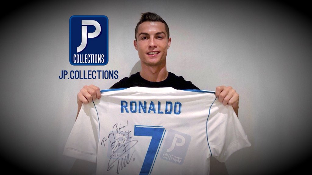 _JPCollections's tweet photo. @icons_football @Cristiano Please!! This will be perfect with my dedicated shirt sell it on icons. com #IconsCR7 #IconsCR7 #IconsCR7 https://t.co/0Uef6FwjIA