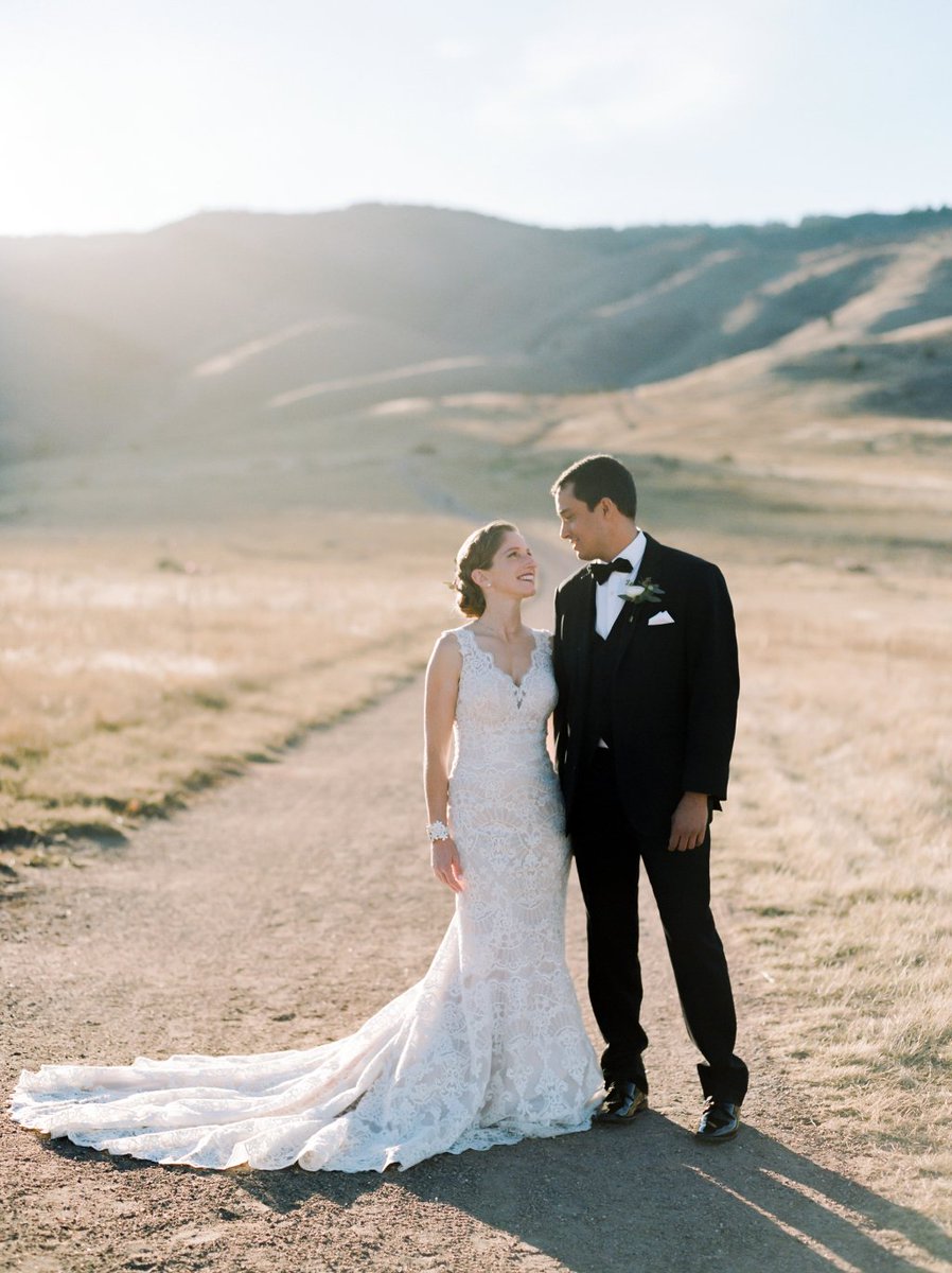 ManorHouseCO's tweet photo. Emily &amp; Luciano | December 2, 2017 https://t.co/oM4cyaLhoD https://t.co/sXKFQnip0N