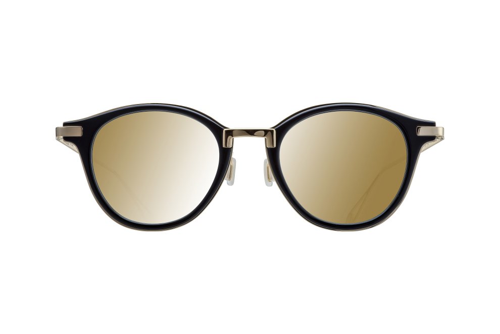 opticaFB's tweet photo. Lyxury life with @MassadaEyewear Shop online 👉 https://t.co/QBTmyhfe8U #black #titanium https://t.co/0Blac6DBGT