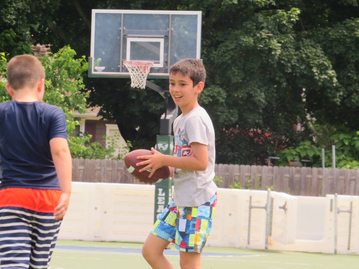 ivyleaguecamp's tweet photo. Who's watching the Super Bowl this weekend? We love playing sports with our friends at camp! https://t.co/oCXSX2a4bU