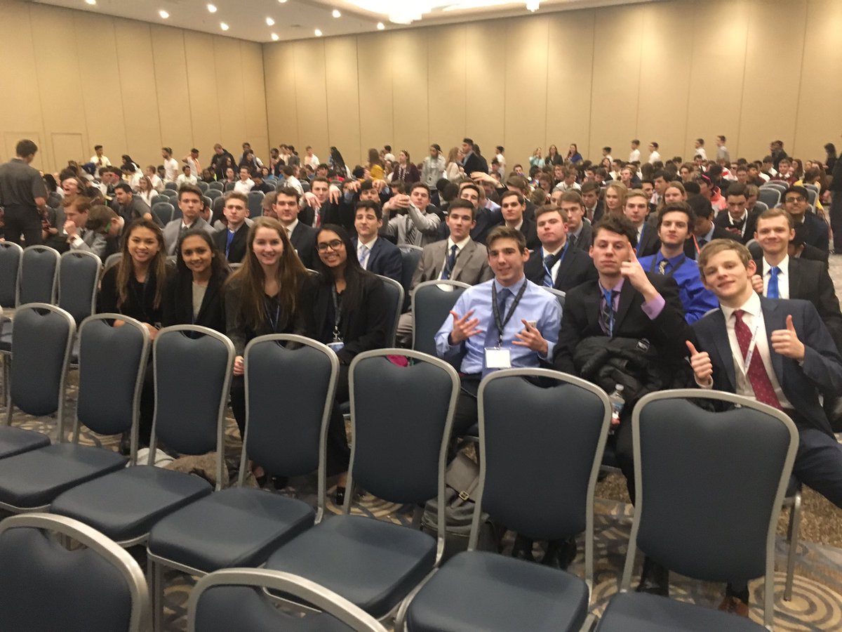 mvneverending's tweet photo. Metea firms repping at awards!! #VEInternational https://t.co/rQo8q77L10