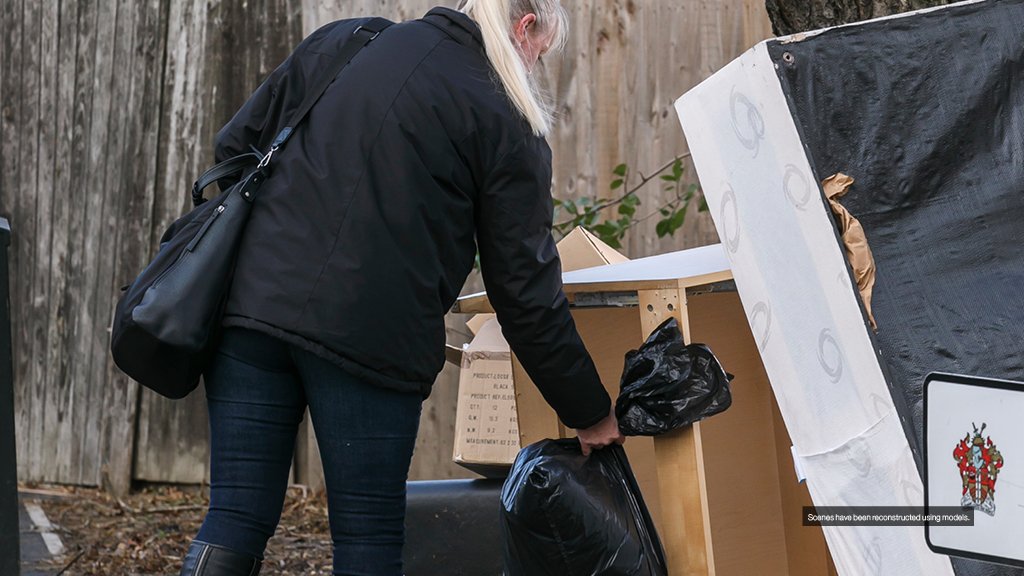 NewhamLondon's tweet photo. It’s never okay to add more waste to fly-tips! You will be fined. Please use the correct waste services and help to #KeepNewhamClean https://t.co/uebgCkXIhM https://t.co/8SbAI9Xcp7