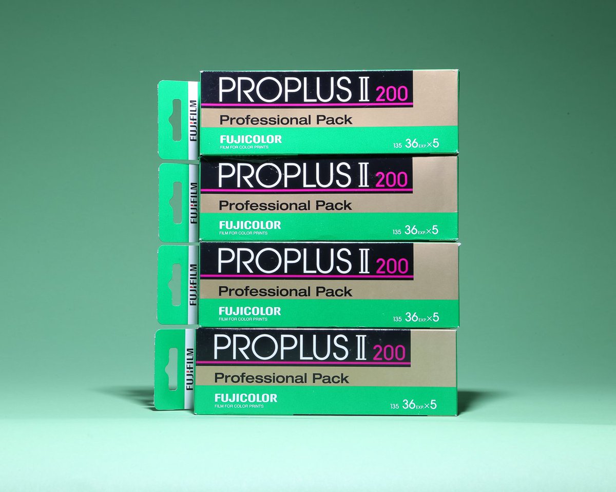 AcmeCameraCo's tweet image. Do you like shooting #Portra? Are you a lover of pastel hues? We seriously think you should try this #FujiProplus. Pick up a 5 pack in shop or online now for only $28! #AcmeCameraCo.