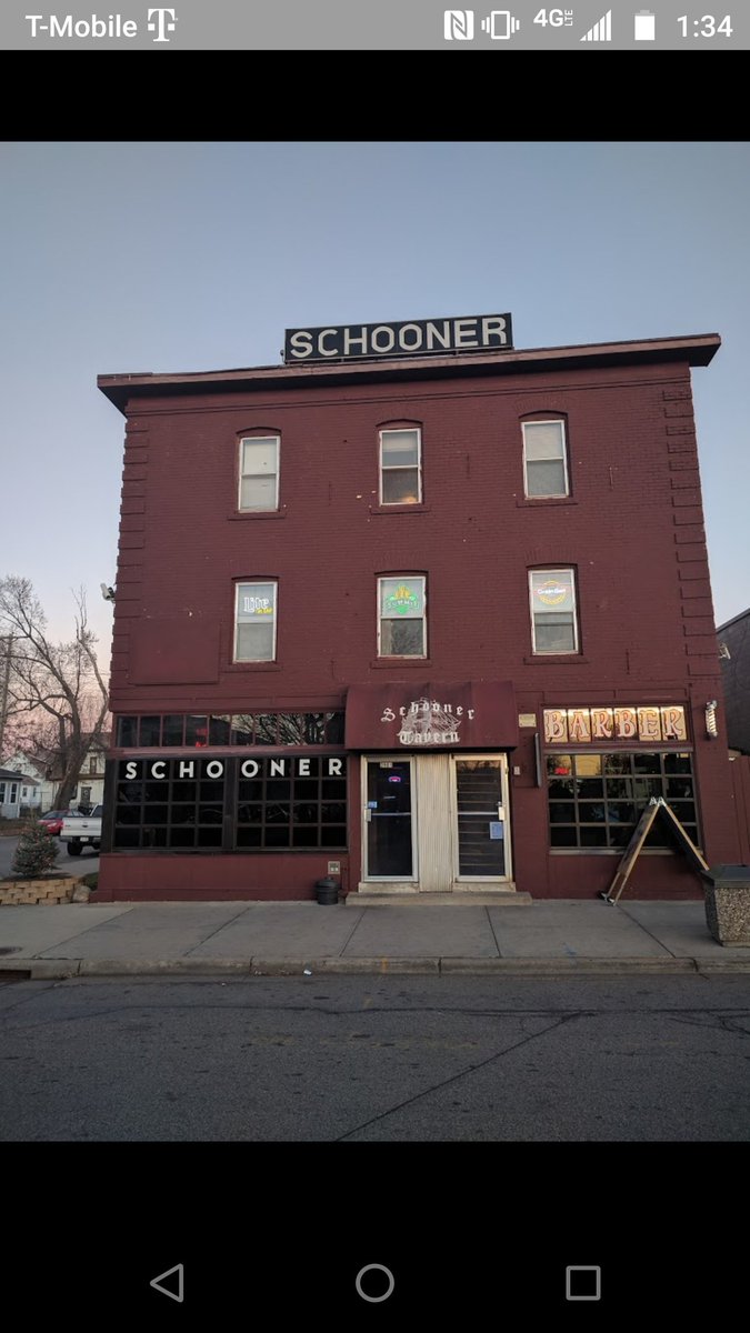 Schoonertavern's tweet photo. It's cold out, but warm in here! #SuperBowl2018! Celebrate with us! #LiveMusic 5 min from stadium #Minneapolis  Drink specials &amp; no cover! #BestNeighborhoodBar https://t.co/xmN65QS1Ho https://t.co/9nO9ps9uC8