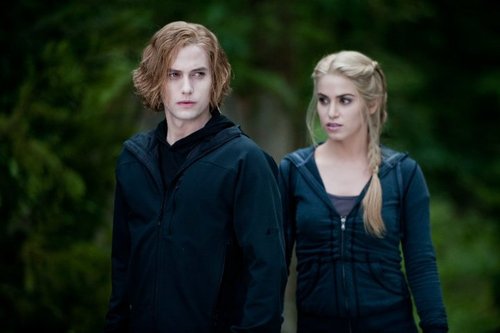 TwiFandomNews's tweet photo. https://t.co/eqjCA2PEI6

https://t.co/30OprCmIqw

The Hale Twins #prompt #FtLoJ2 #twific #contest https://t.co/6GTgpm2ibi