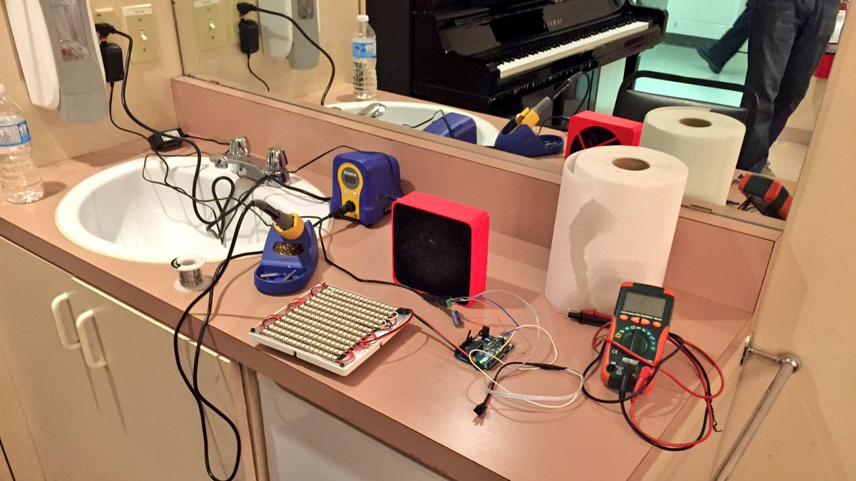 I love hacking the <a href="/CanadasNAC/">National Arts Centre</a> <a href="/NACOrchCNA/">NAC Orchestra | Orchestre du CNA</a> ! Turning my dressing room into an electronics workshop with <a href="/ecotonosdesign/">Ecotonos</a> <a href="/pHacktoryLabs/">pHacktory</a>
