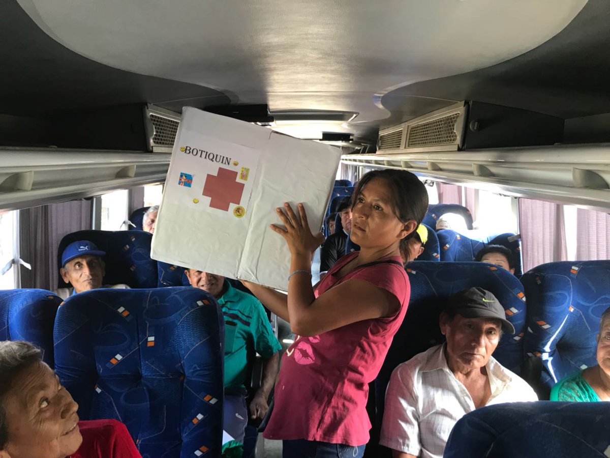 milytakayama's tweet photo. Con el objetivo q nuestros adultos mayores tengan momentos d esparcimiento desarrollamos nuestra actividad de proyección social, junto a la PNP y a la Mun. del C.P. #Saltur, trasladándolos al distrito d #Jayanca 
¡ Siempre con la comunidad !
#Lambayeque #Chiclayo #Ferreñafe https://t.co/LpsoyGibxZ