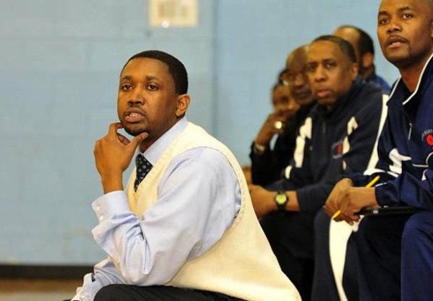 JustCallmeBHunt's tweet photo. Al Anderson coached at Detroit Consortium from 2007-2013, when he tragically passed away at the young age of 40. He turned a small charter school in the city into a state power. He played for Ed Rachal at DePorres and went on to run track at Central Michigan University. https://t.co/vP2GHCM0qs
