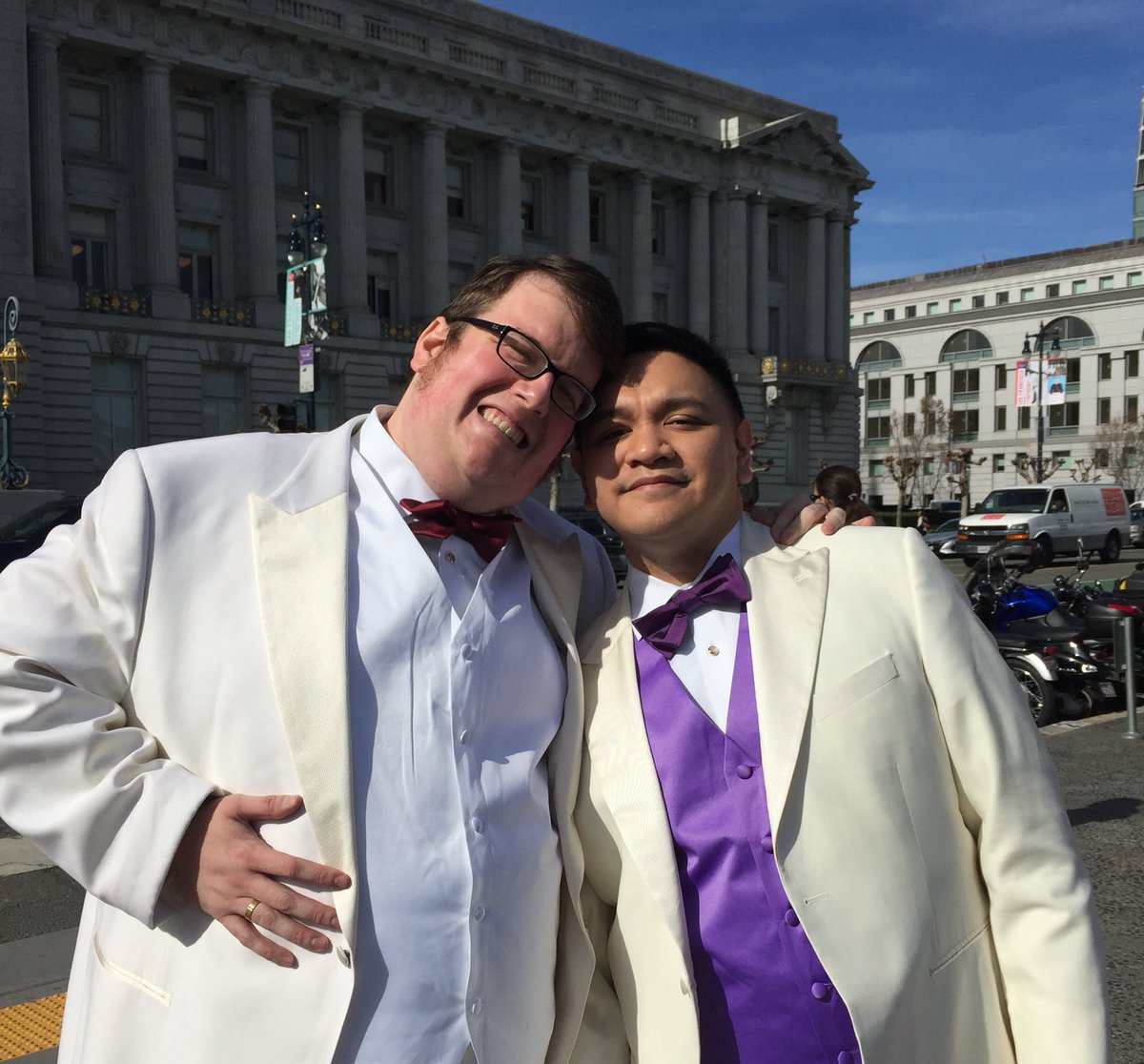 hEnereyG's tweet image. Whoops, I got married today. Guess I’ll just be happy and in love