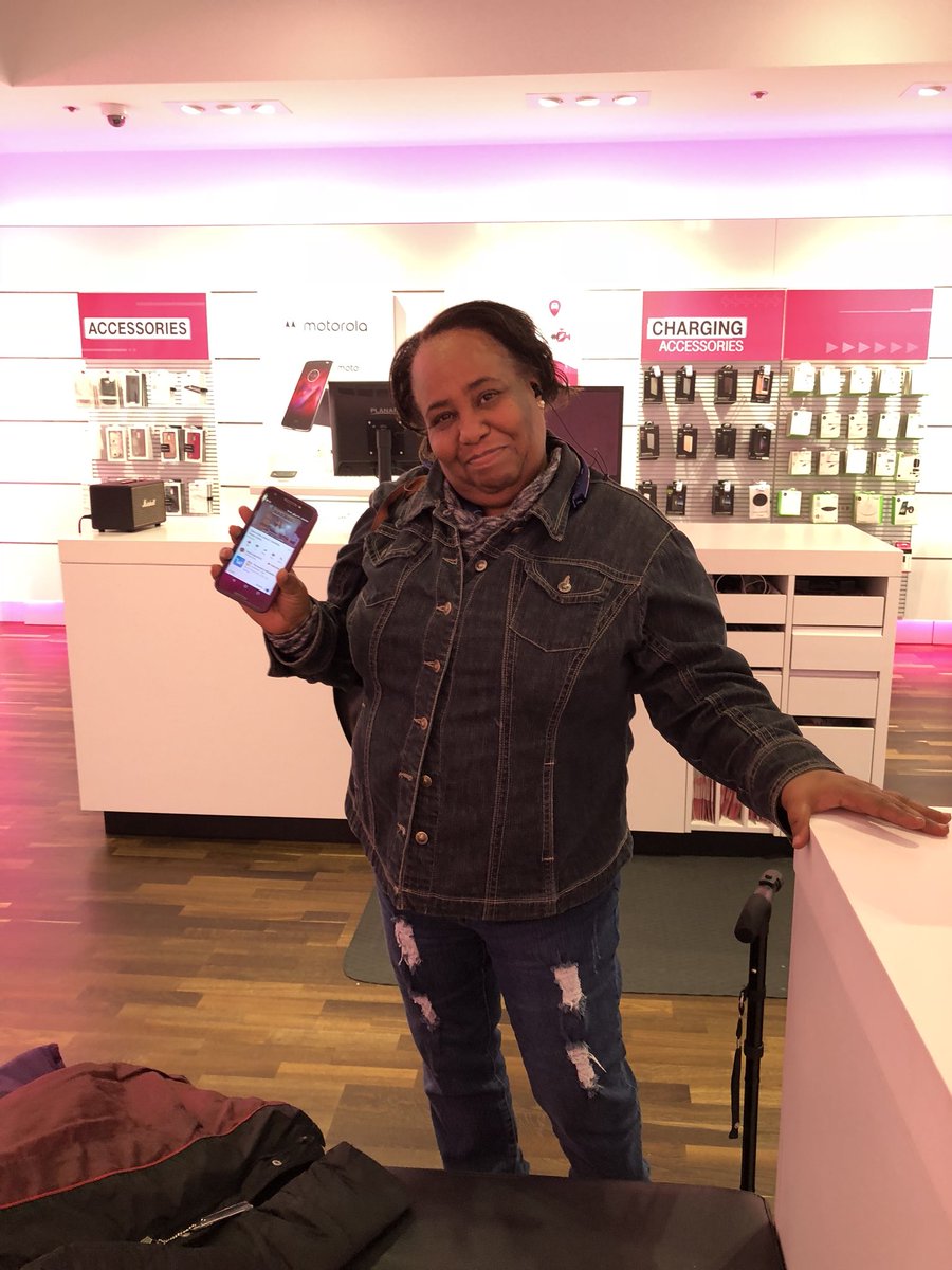 #anothersatisfiedcustomer
#3linesoutthedoor
#pcity
#potomacstrong
#BeMagenta #TMobile 
<a href="/tglover187/">Terrance Glover</a>