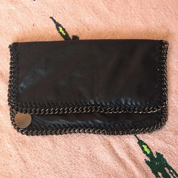 AmberTen's tweet photo. So good I had to share! Check out all the items I'm loving on @Poshmarkapp from  @PurpleandLace  : https://t.co/iV0hcgTbwM https://t.co/7sGLnLFjfx