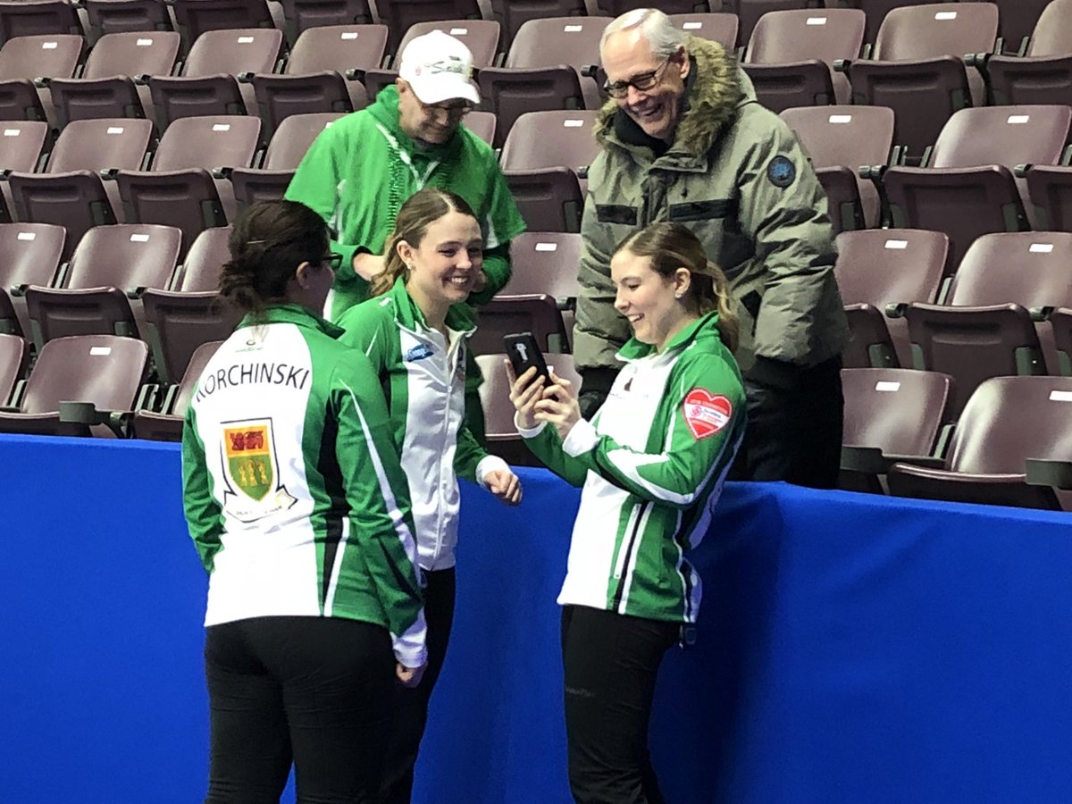 “That’s a good one!” Saving some memories before leaving the ice for the last time  <a href="/CURLSASK/">CURLSASK</a> #STOH2018