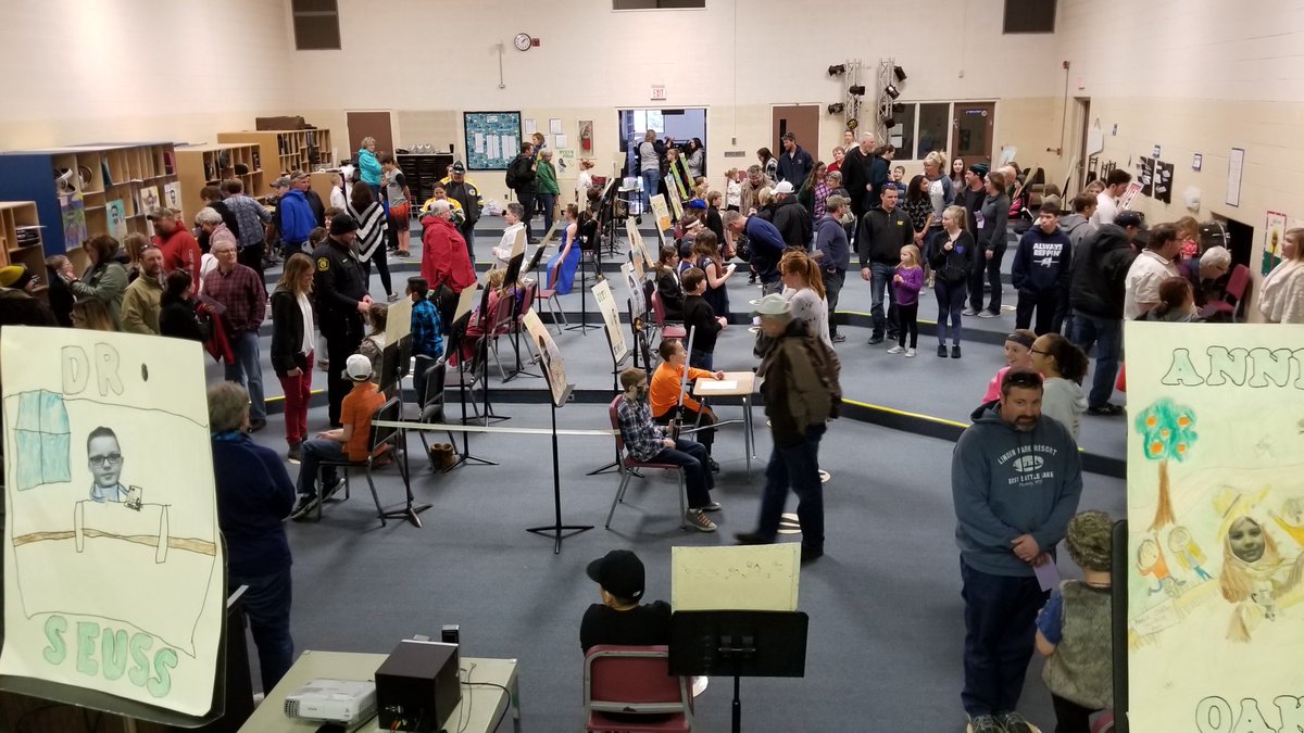 WHasko35's tweet photo. An outstanding wax museum of historical figures created by the 4th graders! We learned a lot this afternoon! #hudsonschools @ToniHaskovec @AnthonyDVoss @markschlatter89 #history https://t.co/5tgSCvx9nA
