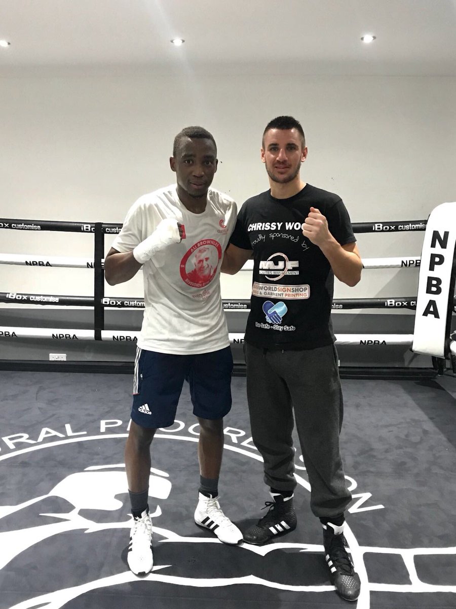 JoeMaphosa's tweet photo. Last session of the week done few rounds put in at the HQ π₯ @CoachImranNPBA #boxing #iboxcustomise https://t.co/3qZf0eUbYc