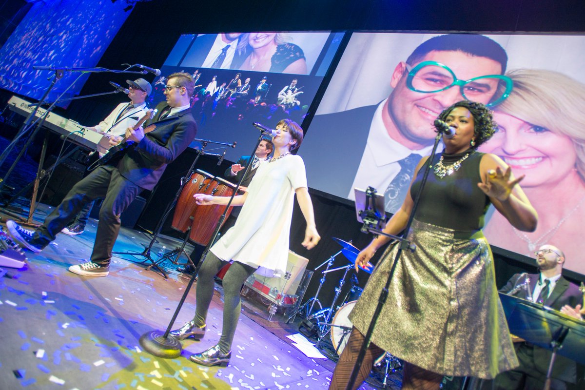 ChildrensMercy's tweet image. Thank you to Paul and Jonalee McLaughlin and @Kiewit, for supporting Children's Mercy in so many ways, including sponsoring #RedHotNight. Thank you for caring so much! #GiveMercyKC