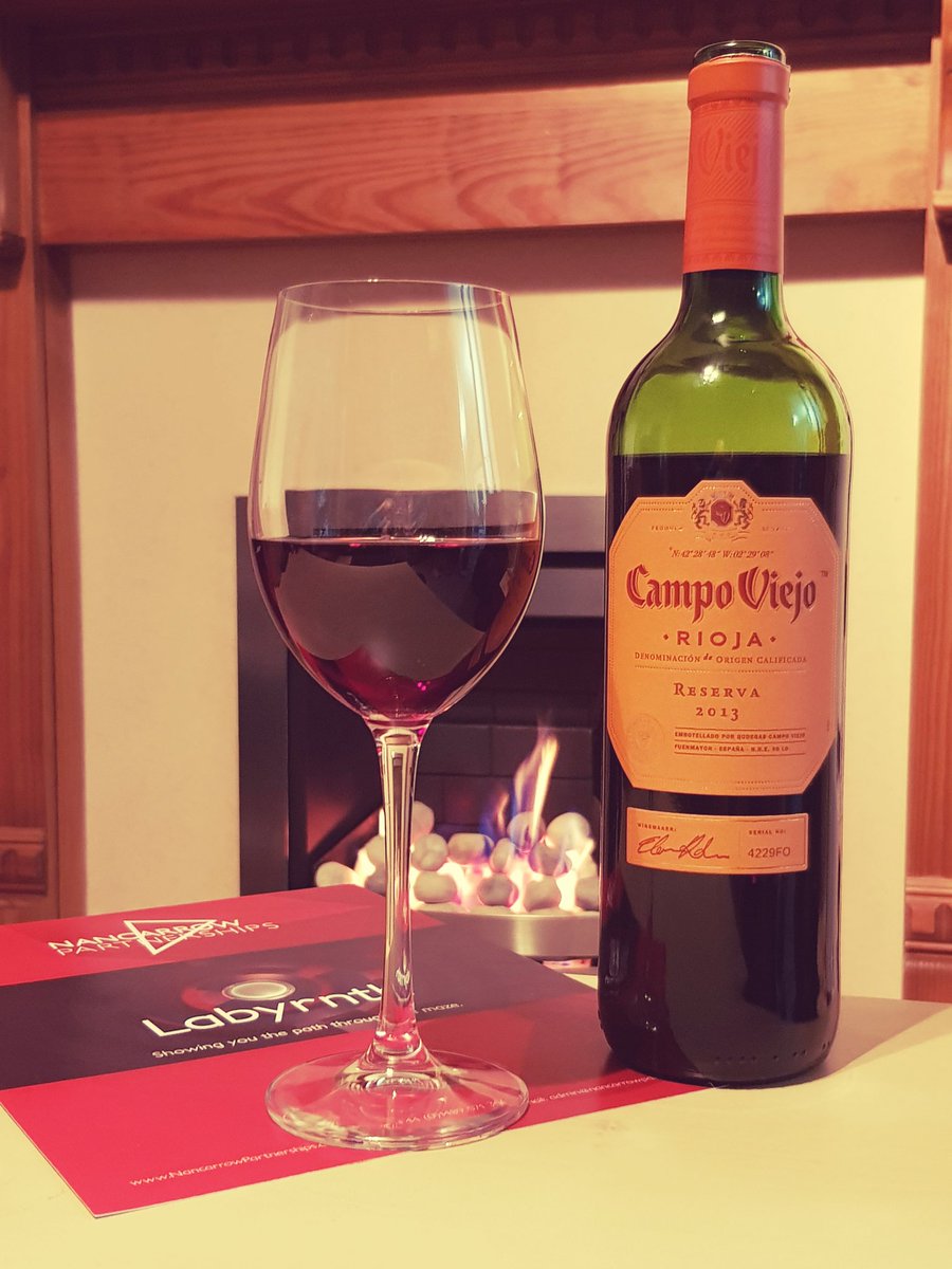 AimeeBuildEmp's tweet photo. Only went and won a bottle of wine and a free trial of #marketing #analytics tool 📊📈 #labyrnth while at #LT18uk.
Thanks @IssyNancarrow at @NancarrowMkting 🍷 https://t.co/39QtE5Bwhi