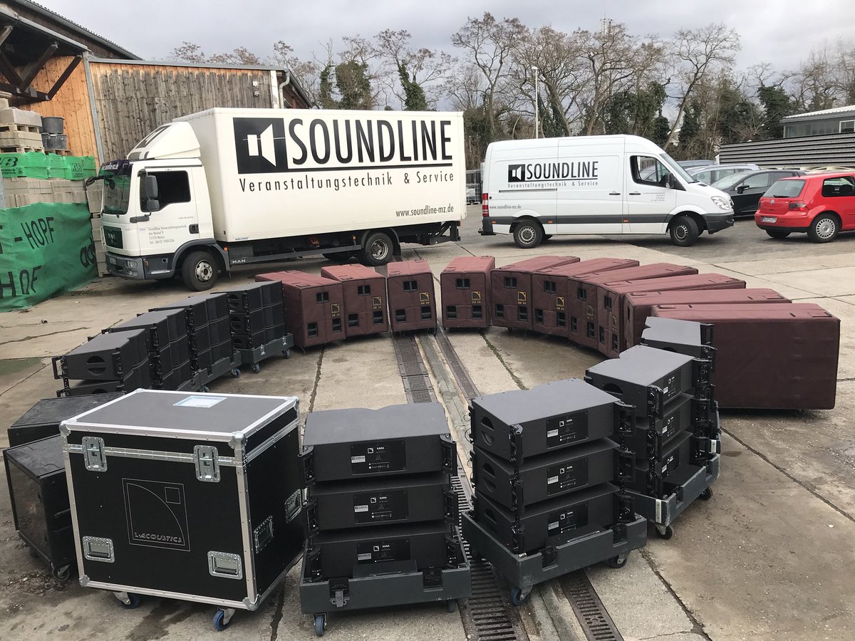soundline_mz's tweet photo. Der #LAcoustics Rat ist am Tagen bei #Soundline in #Mainz
#Kara #SB28 #BrauneBoxenLiebe https://t.co/751kssOw4r