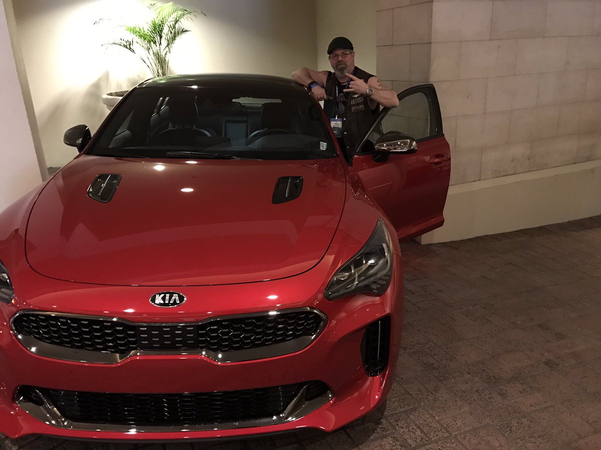 This is an awesome muscle car!! From Kia? Yes from Kia!  Who knew?!?!
#KiaDad #HKxKia #sweepstakes #dad2summit