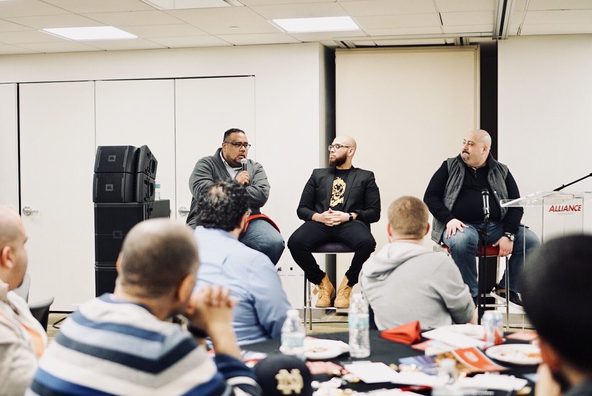 LEAD_NYC's tweet photo. Youth ministry leaders left last night’s Youth Pastors Fellowship motivated to work with the most challenging communities. Led by @AdamDurso &amp; @DSANABRIA, the event featured panelists @PastorDavidHam, @Jamaal_Bernard, @jensyacosta, @revmcarrion &amp; @jeremydelrio. https://t.co/h5Pjt33gRA