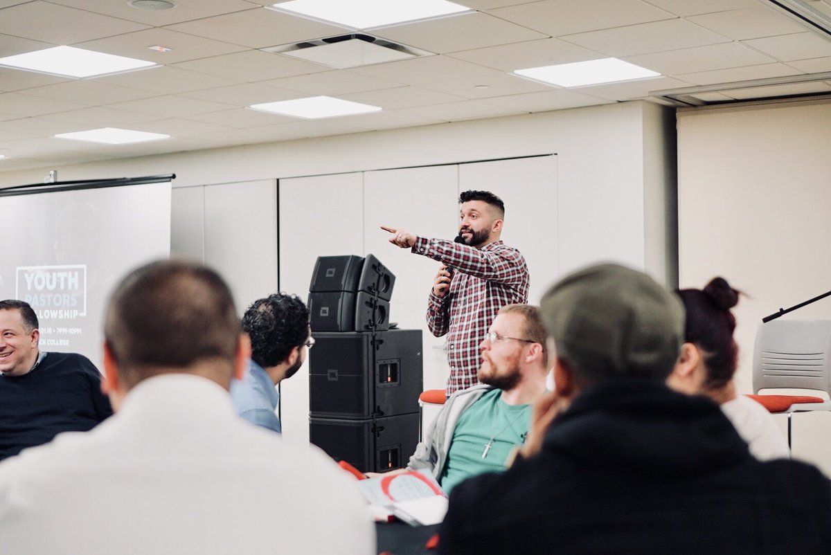LEAD_NYC's tweet photo. Youth ministry leaders left last night’s Youth Pastors Fellowship motivated to work with the most challenging communities. Led by @AdamDurso &amp; @DSANABRIA, the event featured panelists @PastorDavidHam, @Jamaal_Bernard, @jensyacosta, @revmcarrion &amp; @jeremydelrio. https://t.co/h5Pjt33gRA