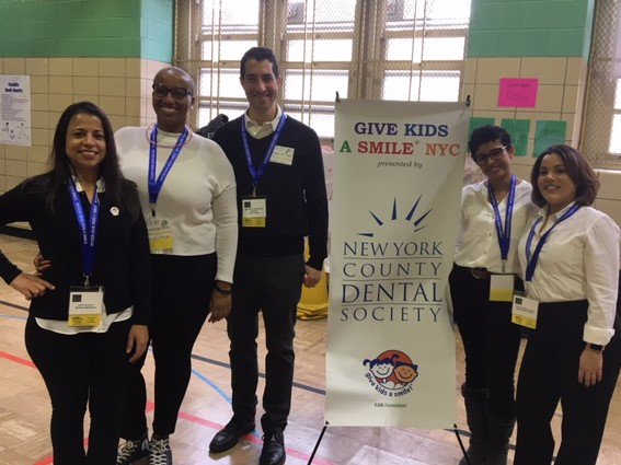 chambersortho's tweet photo. Spent the day at PS 89, volunteering with @NYCDS622 for their annual Give Kids A Smile event!  So many adorable kids, learning about proper hygiene and getting exams and glow sticks!  Thank you to all who participated!!!! #GKAS https://t.co/frM4jQkx7T
