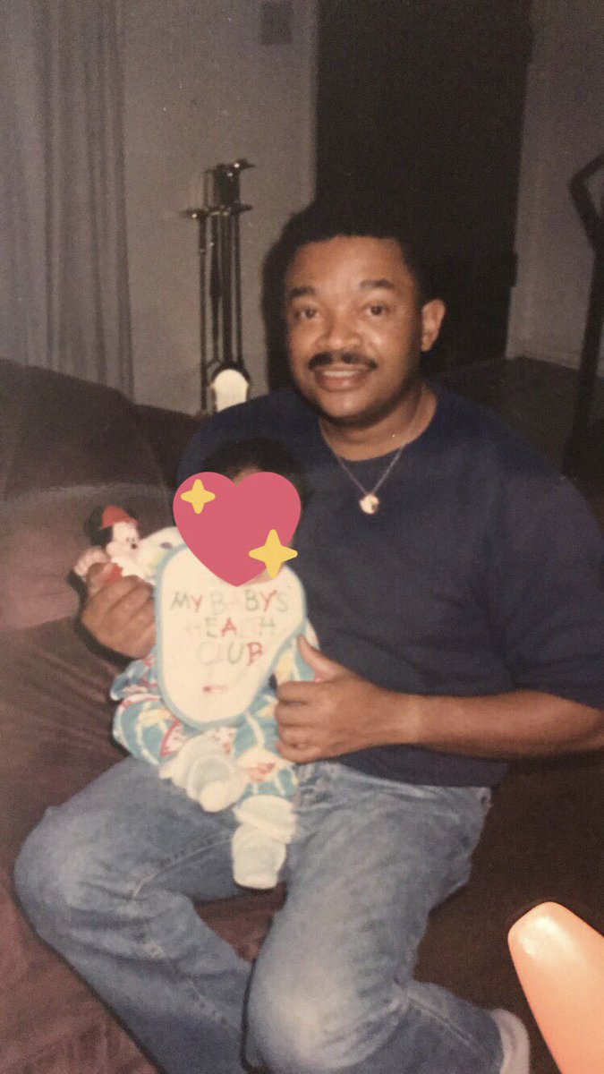tracilampkin's tweet photo. This is a long shot but I recently lost my necklace in the Norwalk area which was literally the only thing I had left of my dad. I feel like I lost him all over again and it feels terrible  please if anyone has seen it dm me every RT helps 🙏🏽 https://t.co/7LEQnPeXSA