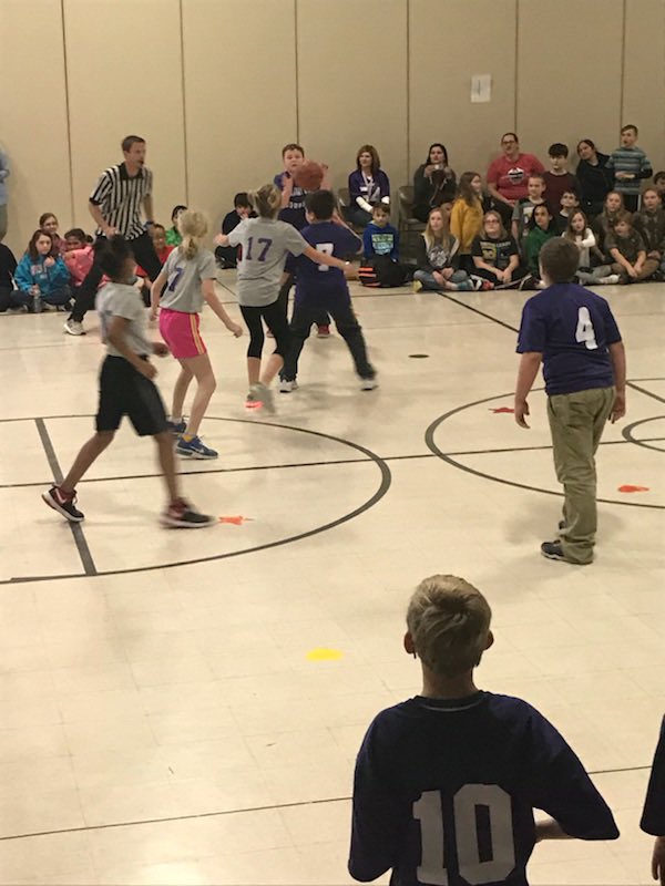 chroarr's tweet photo. Callaway Hills 5th Grade Girls vs. Boys Basketball Game🏀....and their biggest fans!  One proud PE teacher today! #teamwork #sportmanship https://t.co/Rc8HU0tYEE