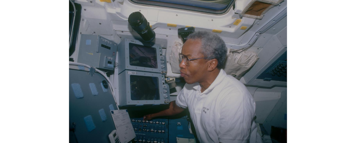 KCArchives's tweet photo. Rocket man @guionbluford42 was the first African American @NASA astronaut in space. Numerous photos document his work on space shuttle flights including #STS53 #ArchivesBlackHistory NAID 23246364 #ArchivesHashtagParty https://t.co/UY3nPuF3YB